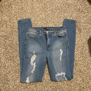 Fashion nova distressed skinny jeans size 7